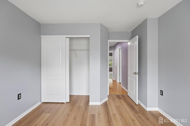 Building Photo - 1507 Wagon Wheel Ct