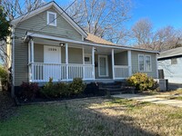 Building Photo - 3 Bedroom Home in Belmont Community!