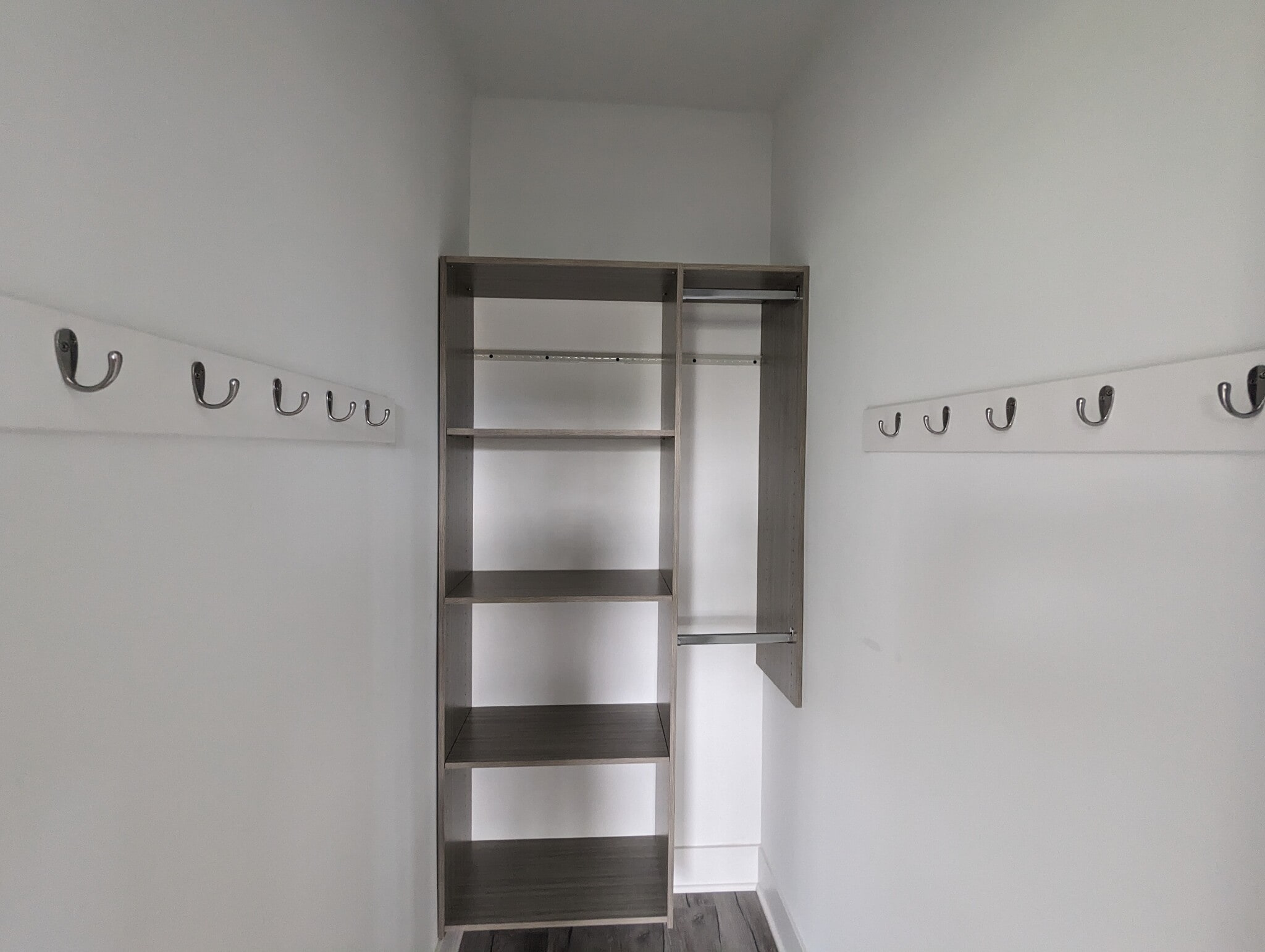 Building Photo - 372 Hazel Ave