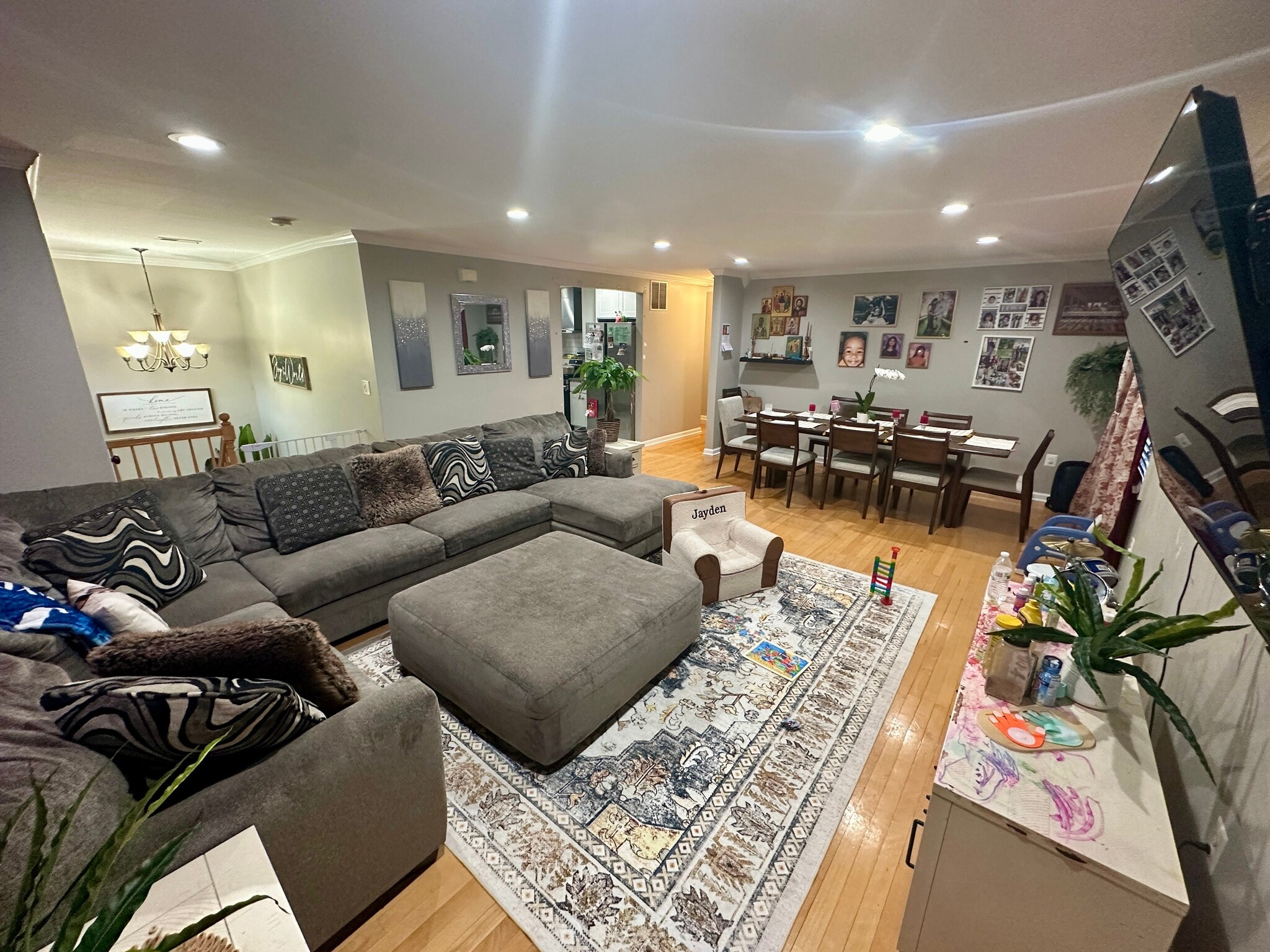 Building Photo - 327 Edgewood Rd