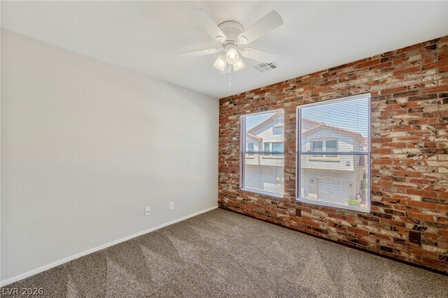 Building Photo - 2583 Land Rush Dr