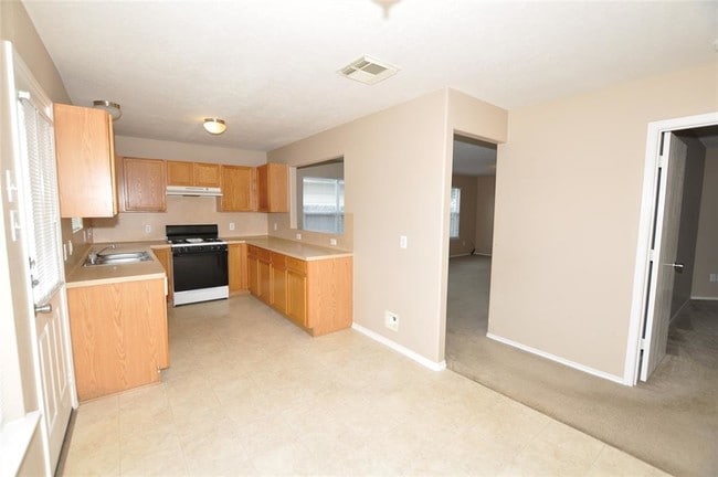 Building Photo - 9106 Serena Ln
