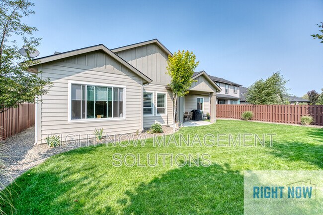 Building Photo - 4113 W Gray Fox St