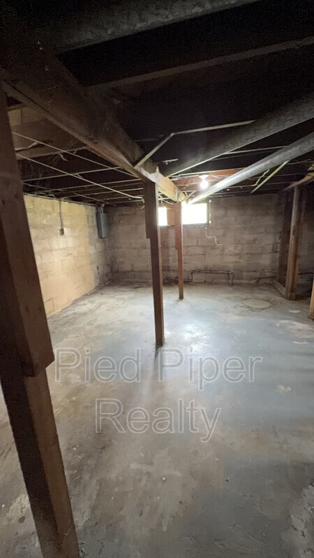 Building Photo - 1265 S Galena Ave