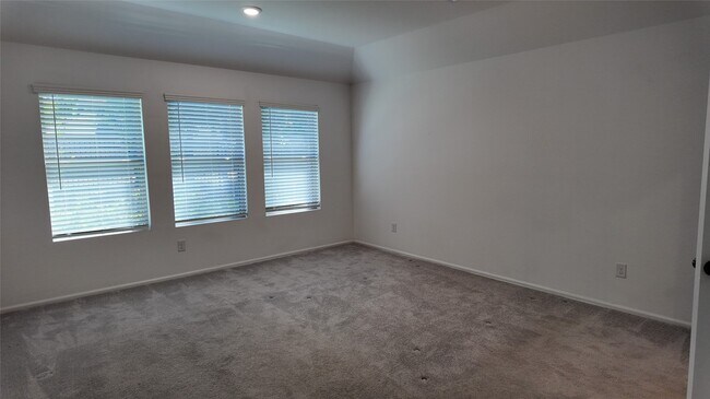 Building Photo - 7518 Angels Lndg Ln