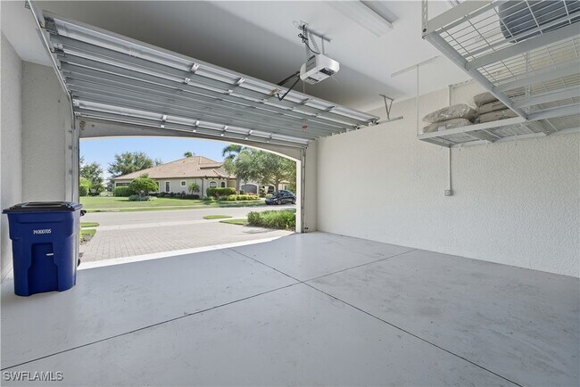 Building Photo - 9475 Isla Bella Cir