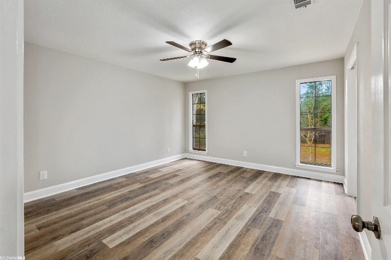 Building Photo - 109 Kingswood Dr