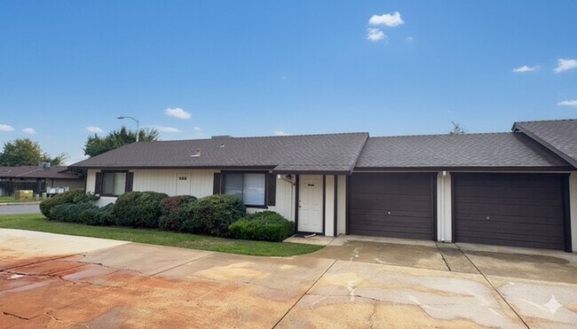 Primary Photo - sabe2516