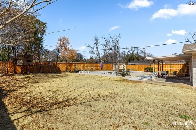 Building Photo - 3512 Juniper Ln