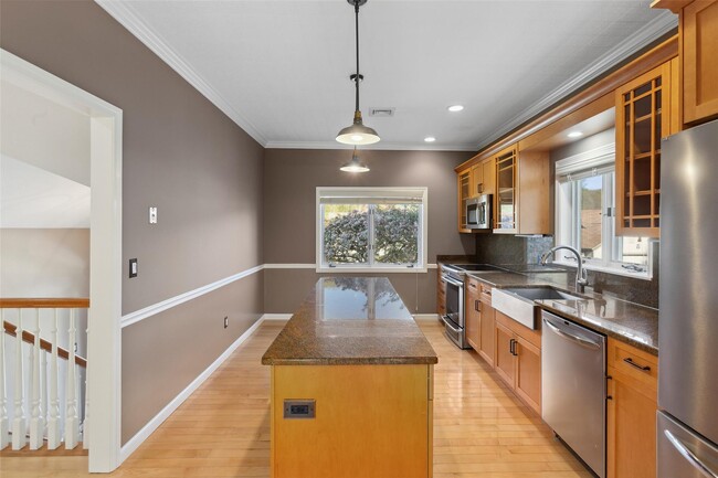 Building Photo - 671 Heritage Hills