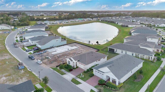 Building Photo - 5092 Twin Lakes Blvd