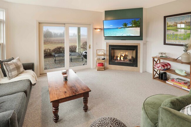 Building Photo - 43 Lafayette Rd