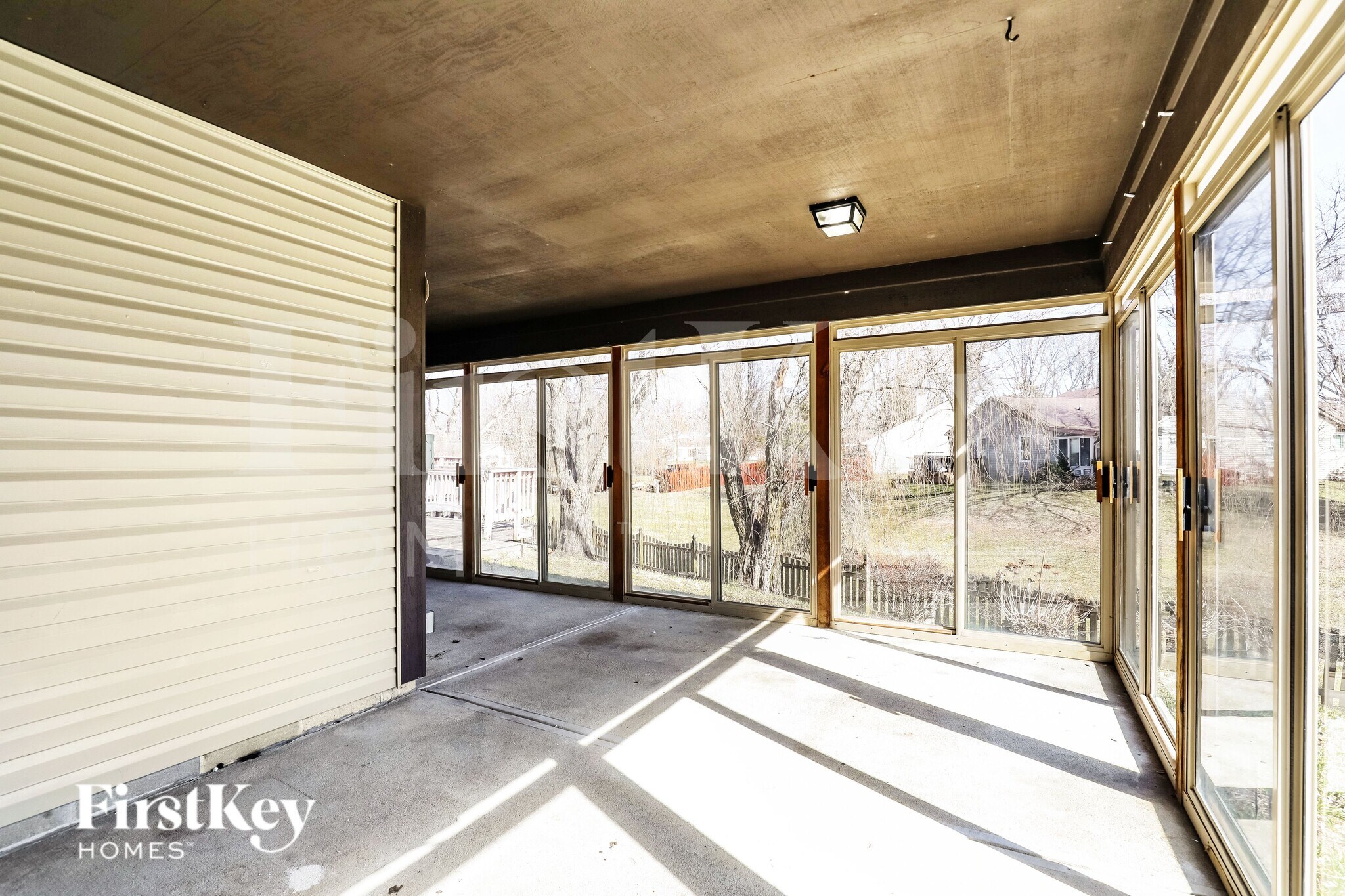 Building Photo - 1651 Parkthorne Dr