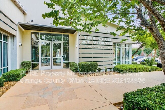 Building Photo - 6 Midtown Dr