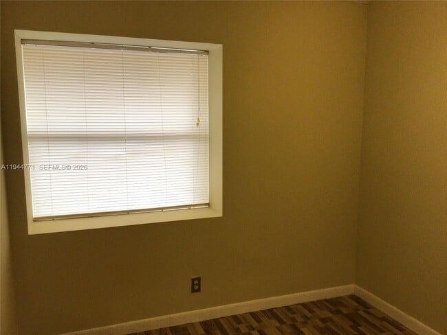 Building Photo - 4722 NW 82nd Ave