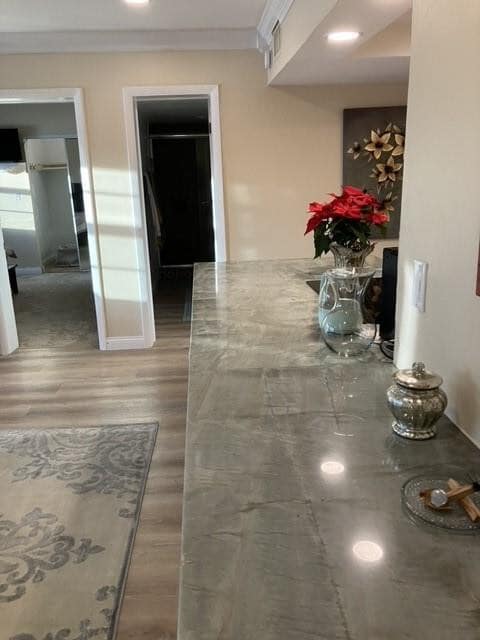 Building Photo - 801 NE 18th Ct