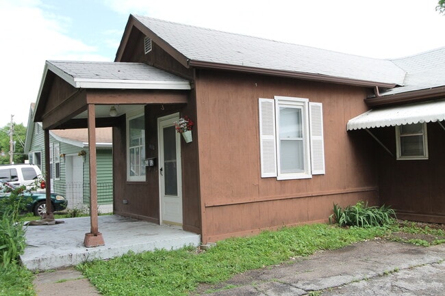Building Photo - Two Bedroom Home priced right! Off street ...
