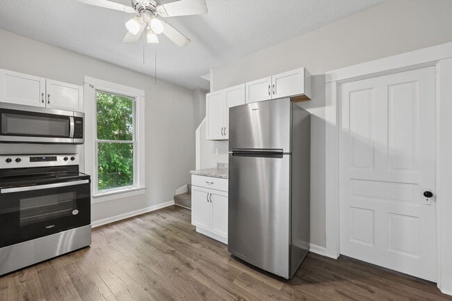 Building Photo - 3 Bed, 1 Bath Home with Fenced Backyard | Fresh Updates Throughout | Newark, OH