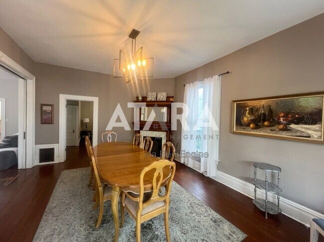 Building Photo - 226 W 300 N