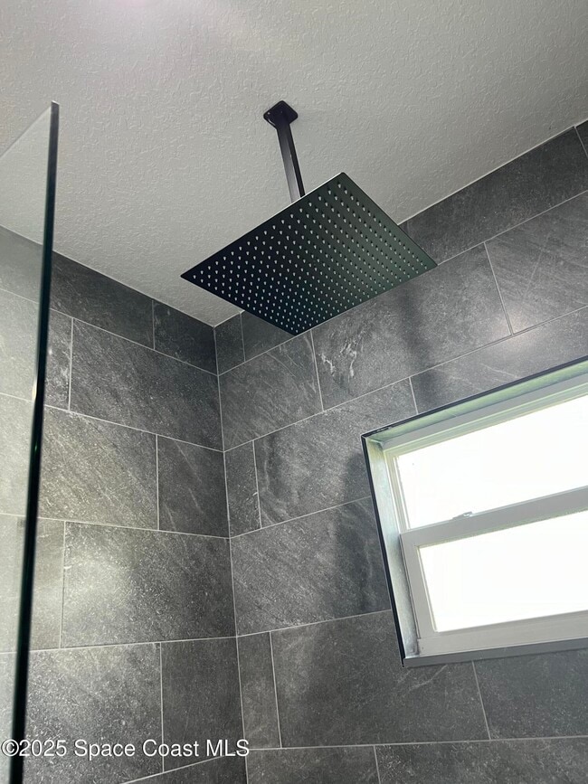 Building Photo - 200 Farley St