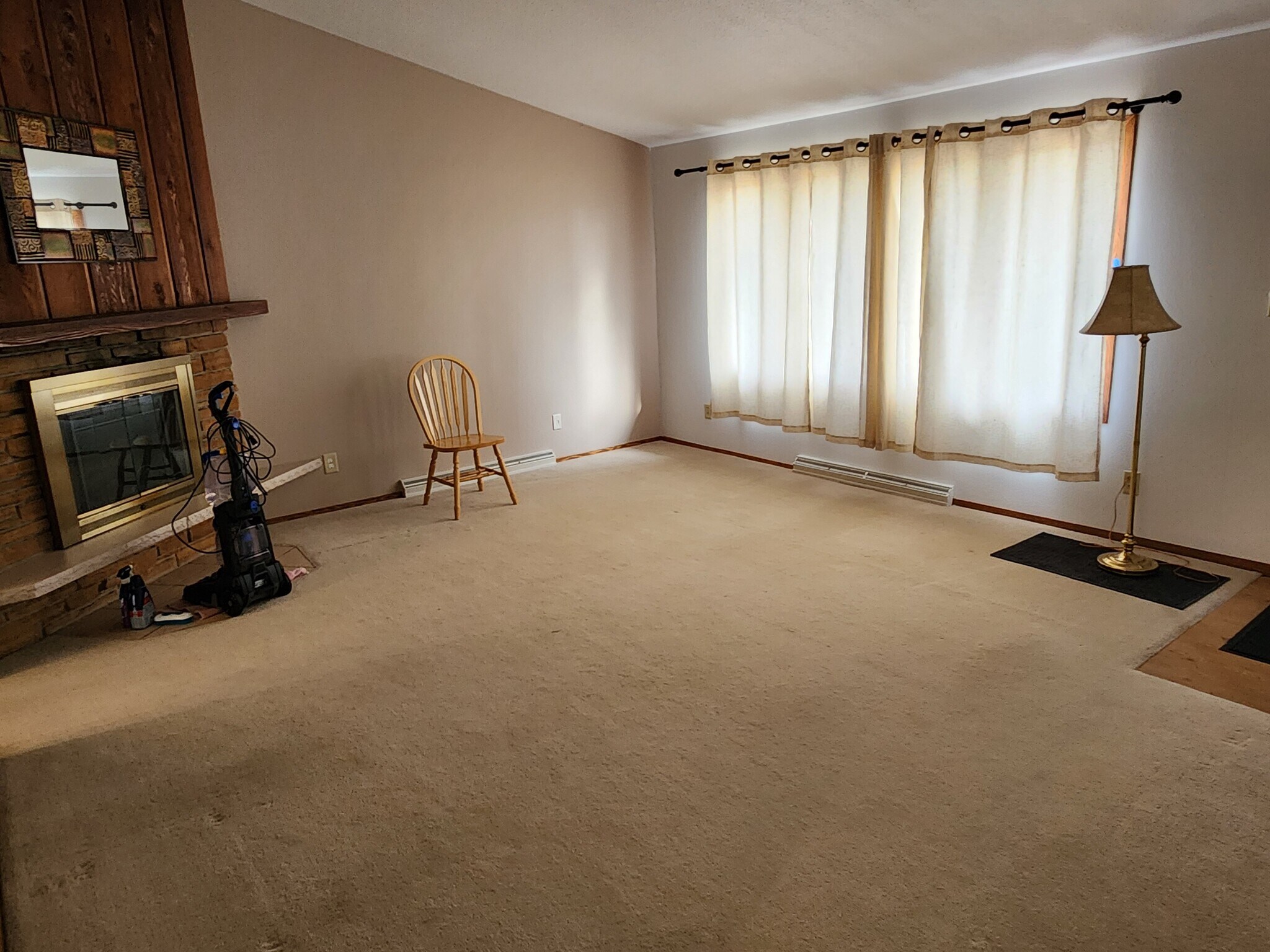 Building Photo - 2545 Southwood Dr