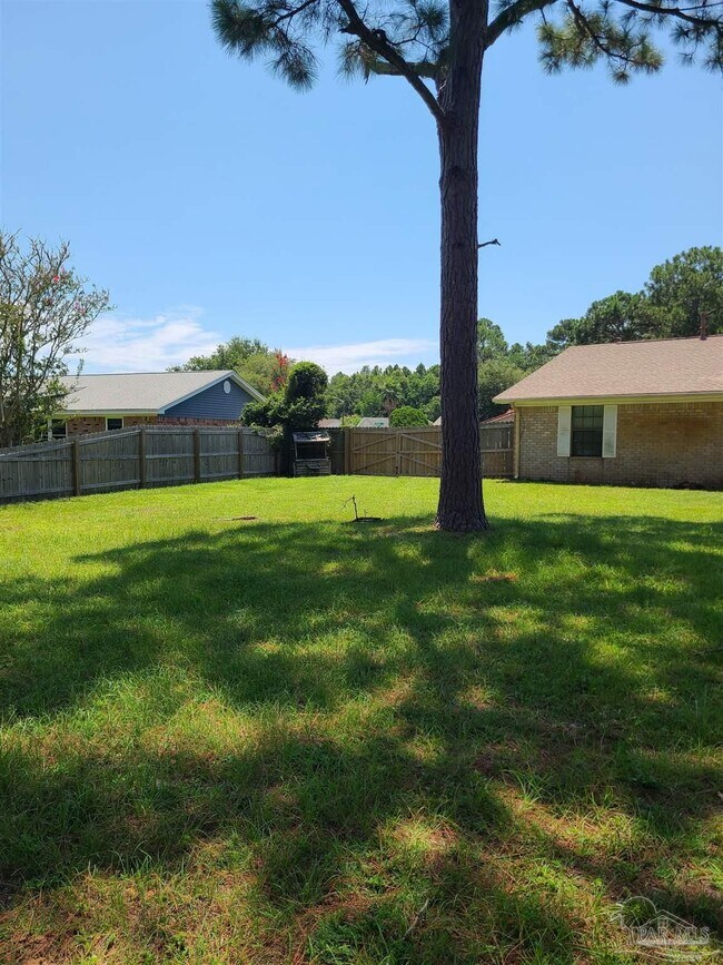 Building Photo - 9024 Caribbean Dr
