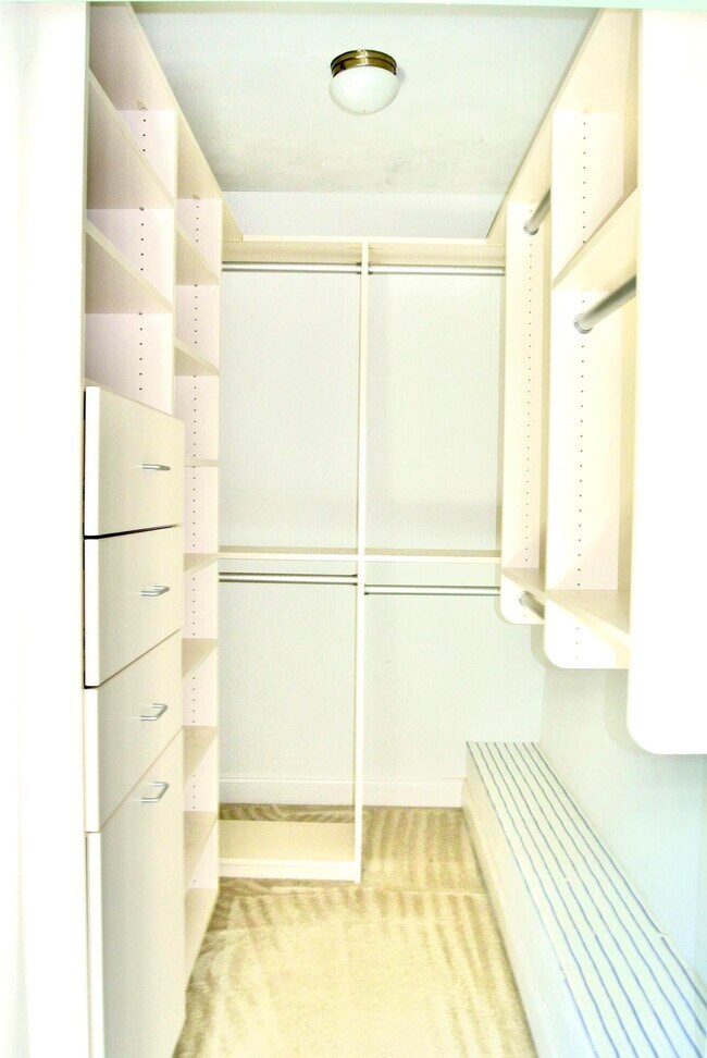 Building Photo - 121 Ocean Cove Dr