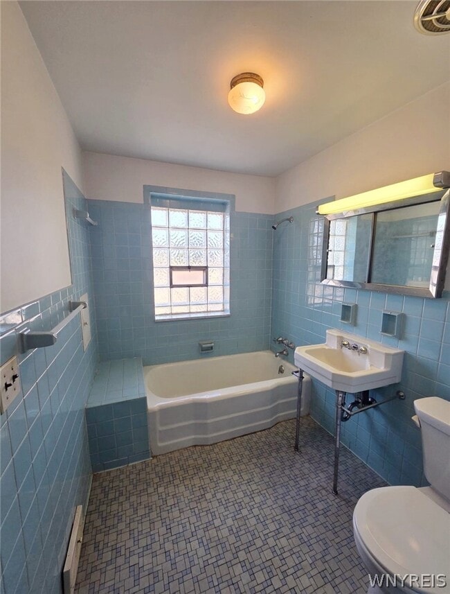 Building Photo - 181 Willett St