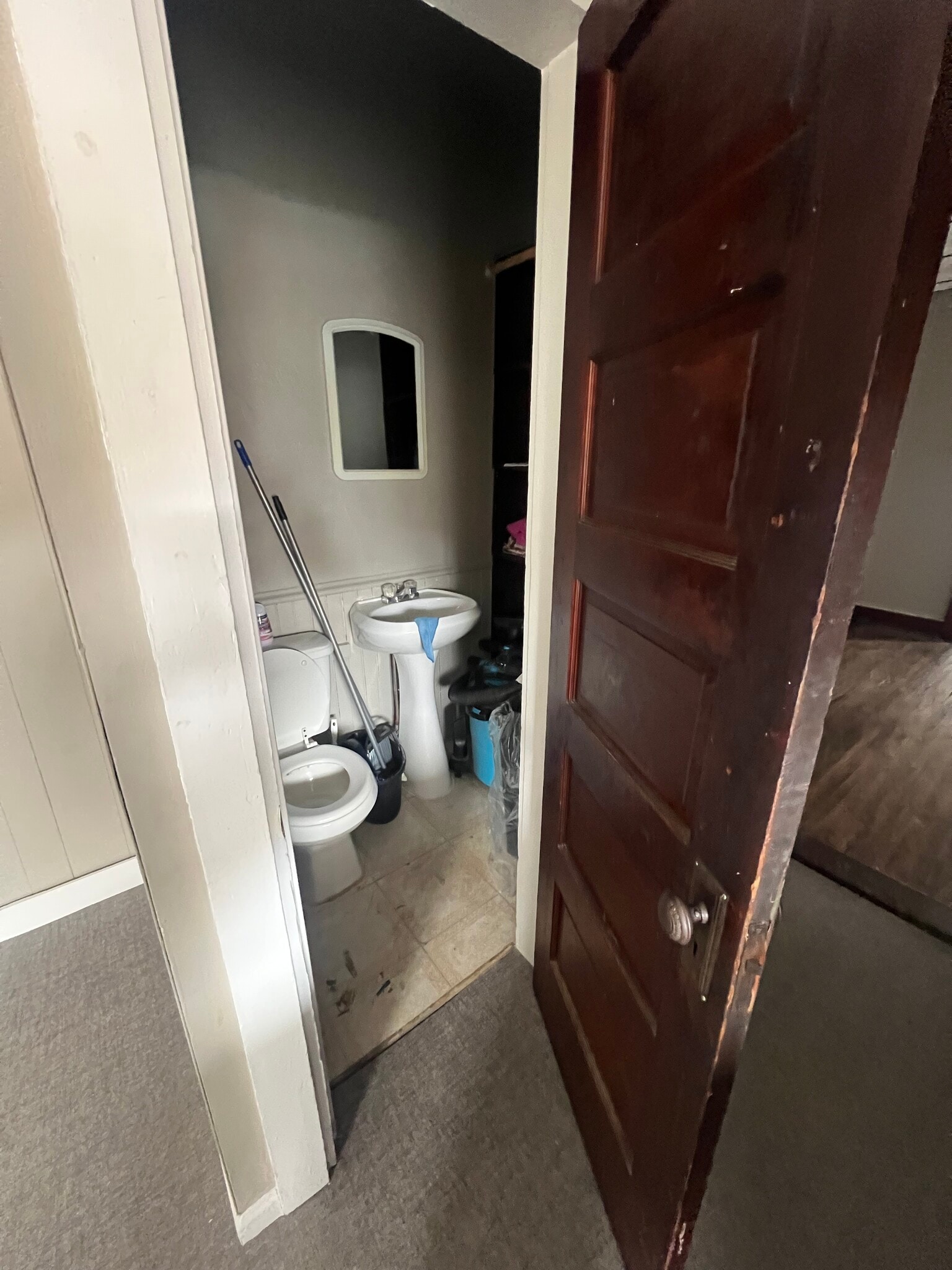 Building Photo - 305 Mount Zoar St