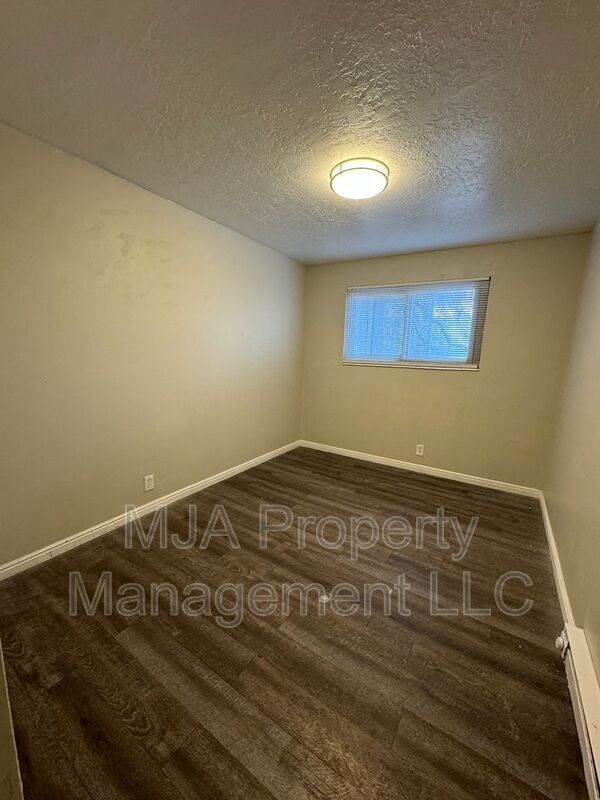 Building Photo - 1154 S 800 W