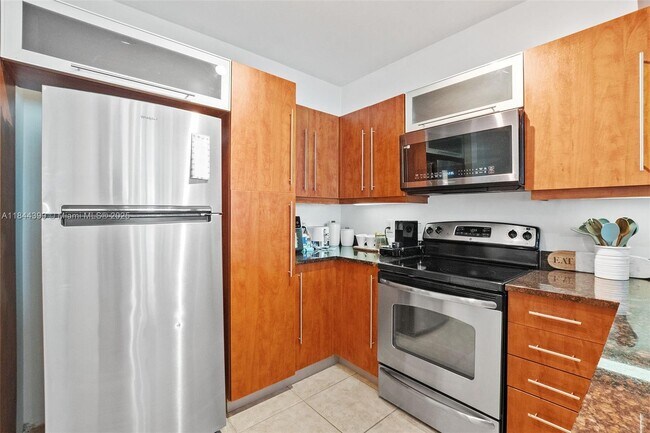 Building Photo - 7350 SW 89th St