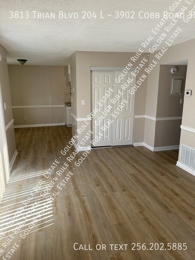 Building Photo - 3813 Trian Blvd