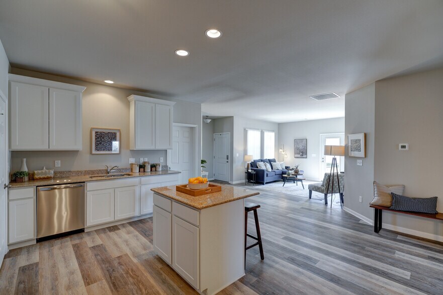Building Photo - 644 McKay Way