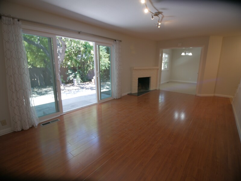 Building Photo - 1285 Manchester Dr