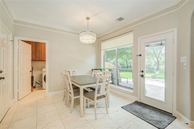 Building Photo - 22315 Claysprings Ln