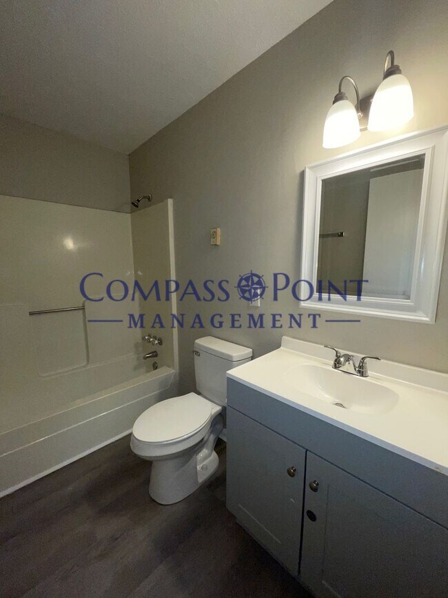 Building Photo - 111 Birch Dr