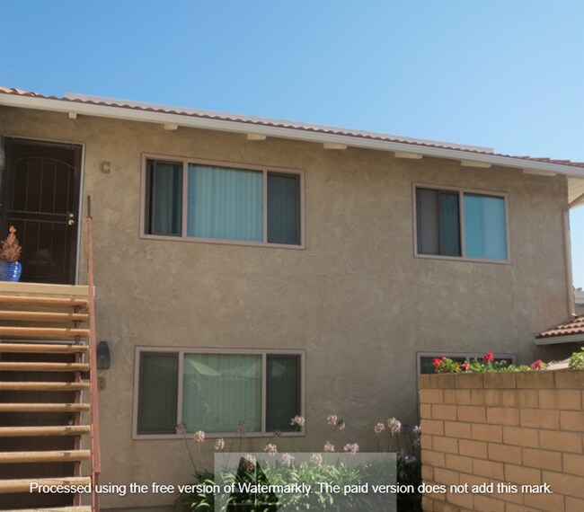 Building Photo - 16551 Le Grande Ln