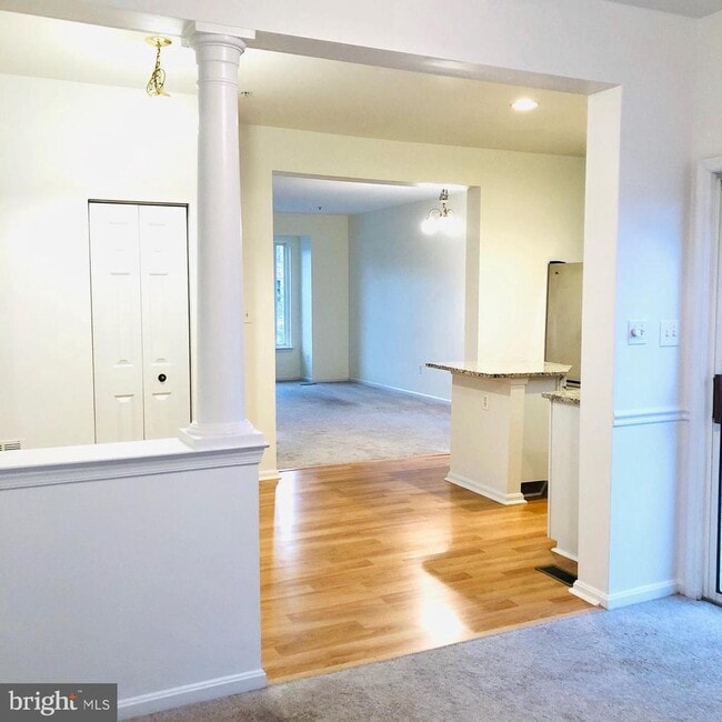 Building Photo - 58 Millhaven Ct