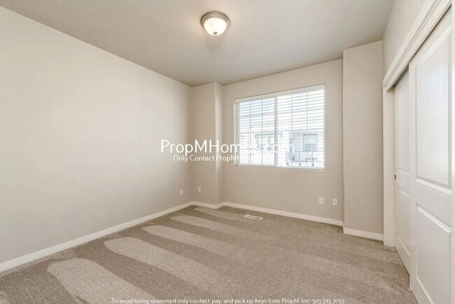 Building Photo - Gorgeous Two Bedroom Townhome in Villebois!