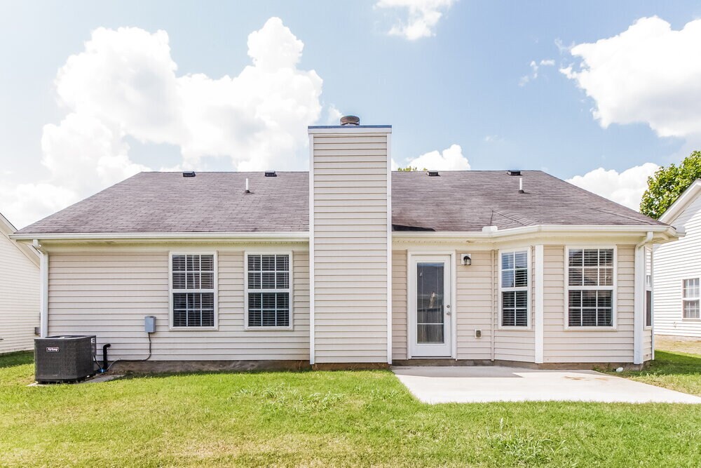 Building Photo - 1923 Colyn Avenue
