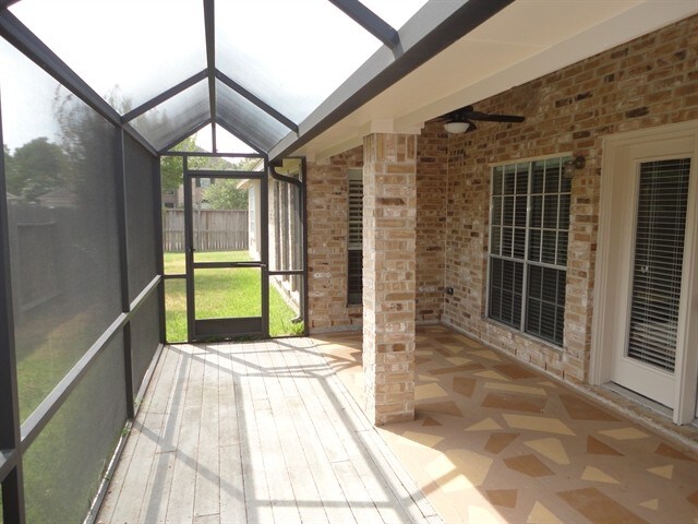 Building Photo - 17302 Lonesome Dove Trl