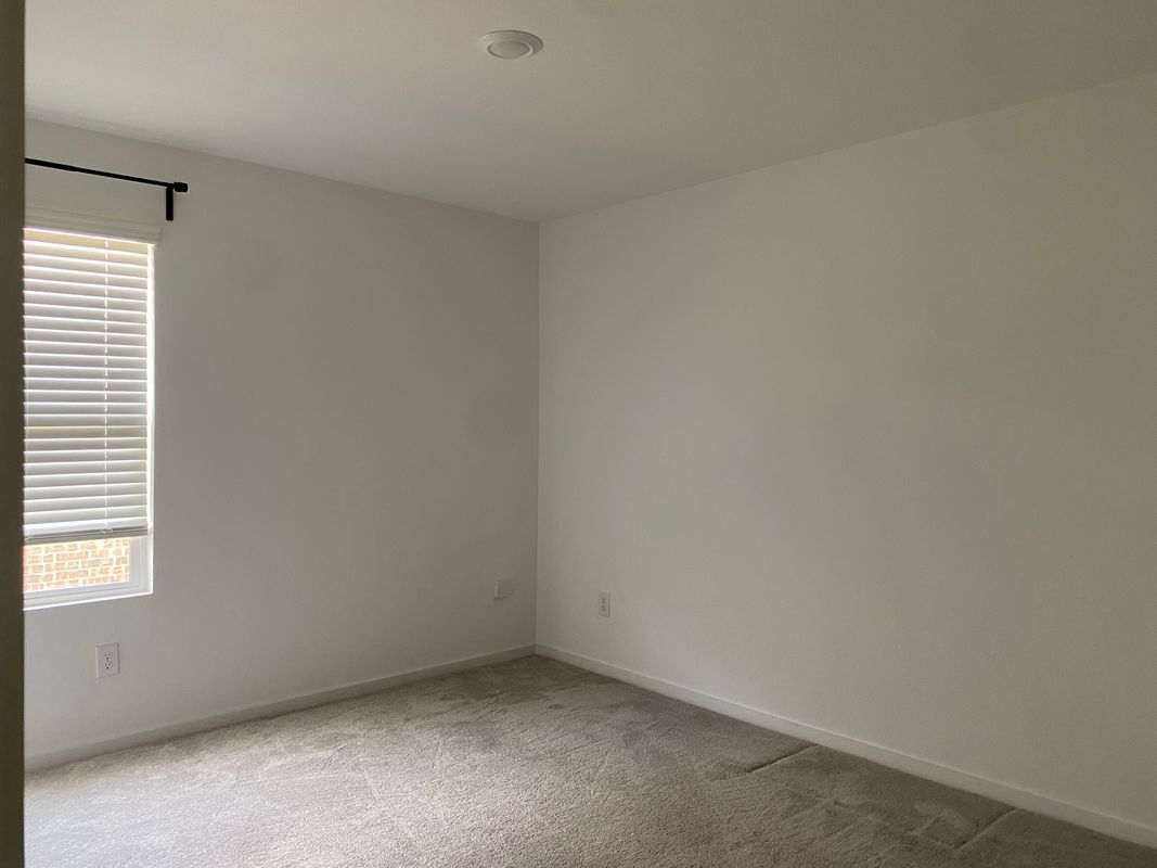 Building Photo - 14174 Inglebert St