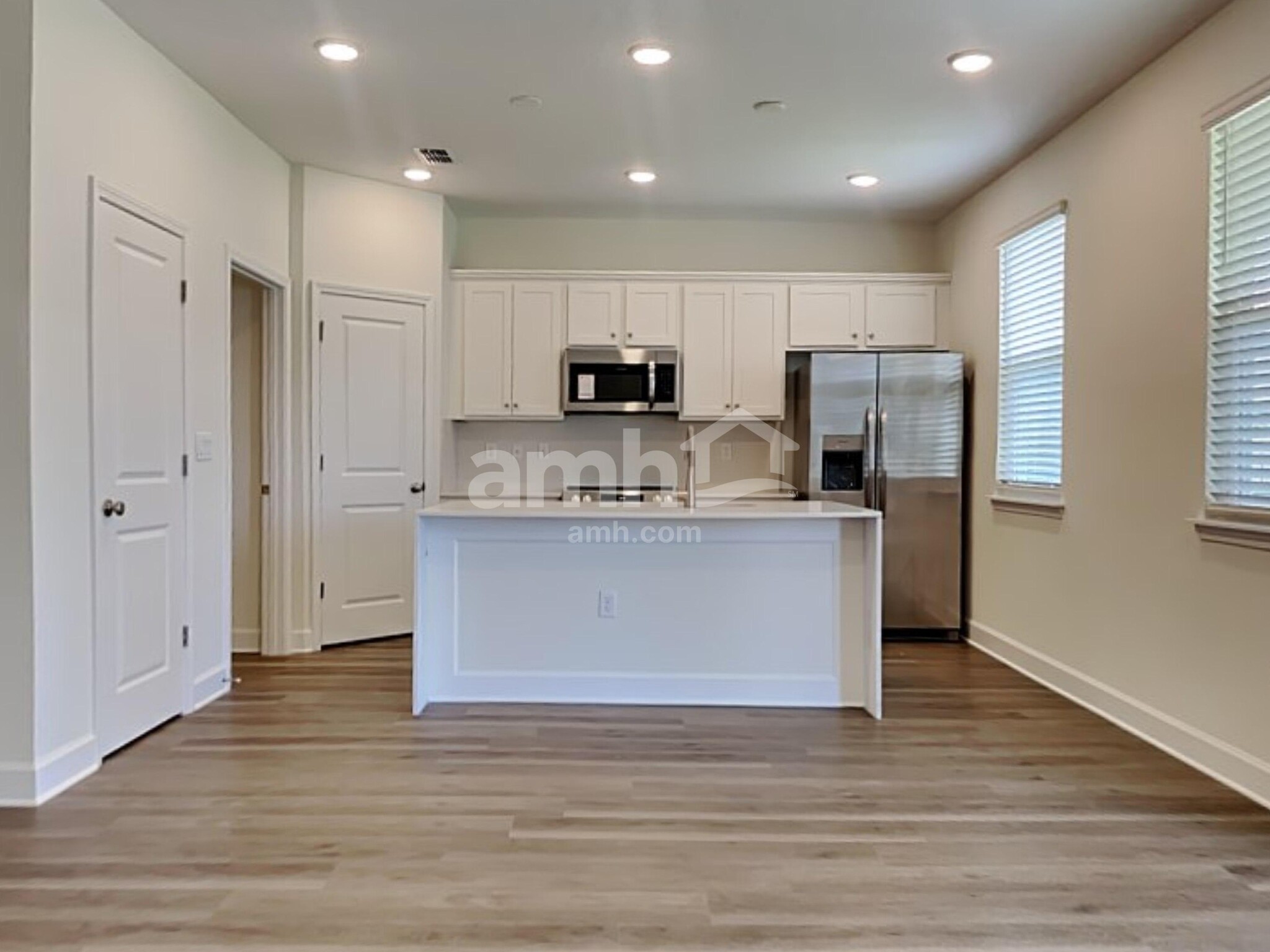 Building Photo - 2560 Spring Moss Ct