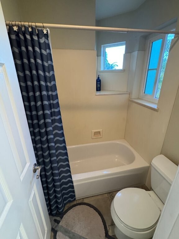 Building Photo - 1240 Positas Rd