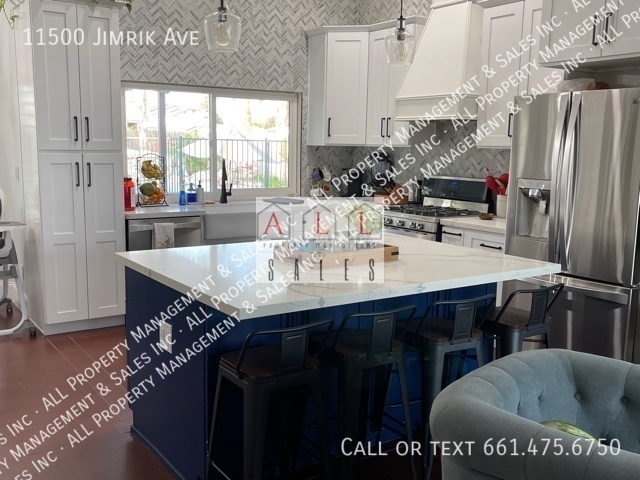 Building Photo - 11500 Jimrik Ave