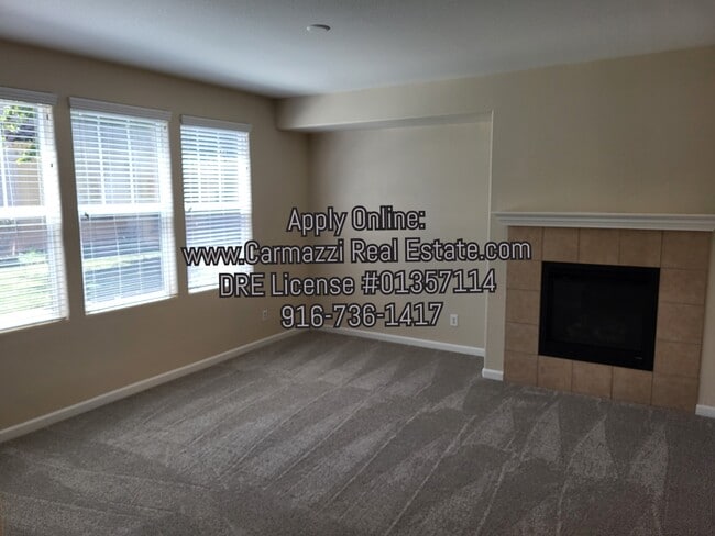 Building Photo - 260 Wapello Cir