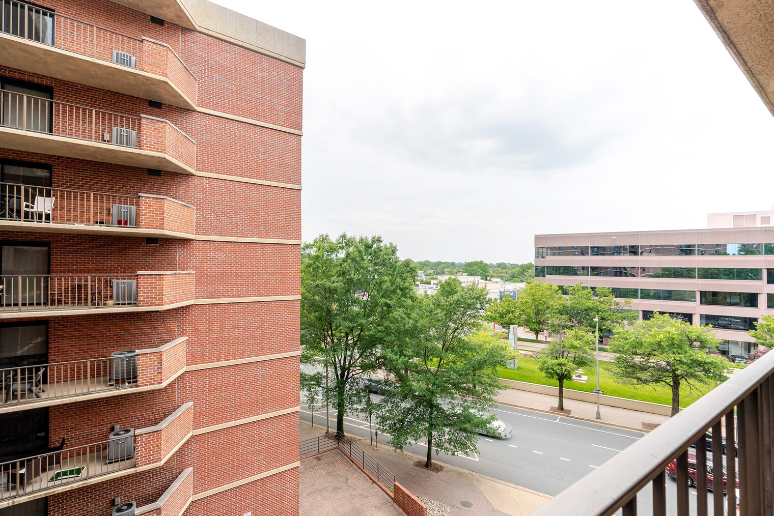 Building Photo - 2500 Clarendon Blvd