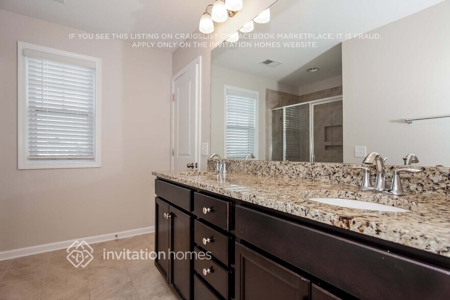 Building Photo - 7041 Harris Bay Rd