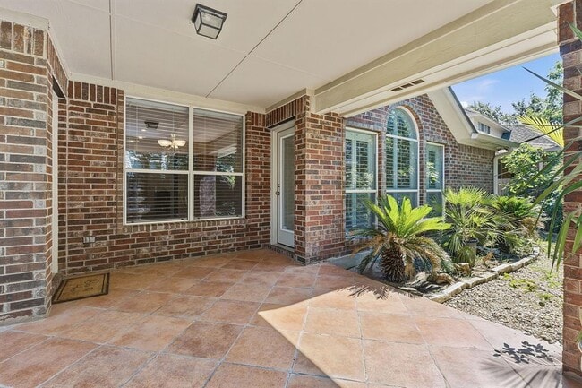 Building Photo - 16305 Almaden Dr