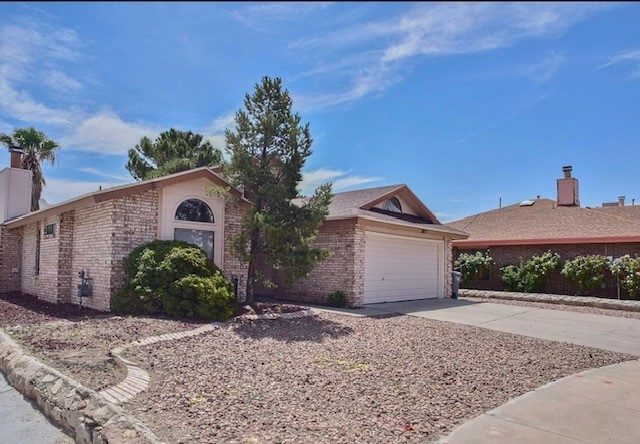 Primary Photo - 3012 Silver Lake Pl